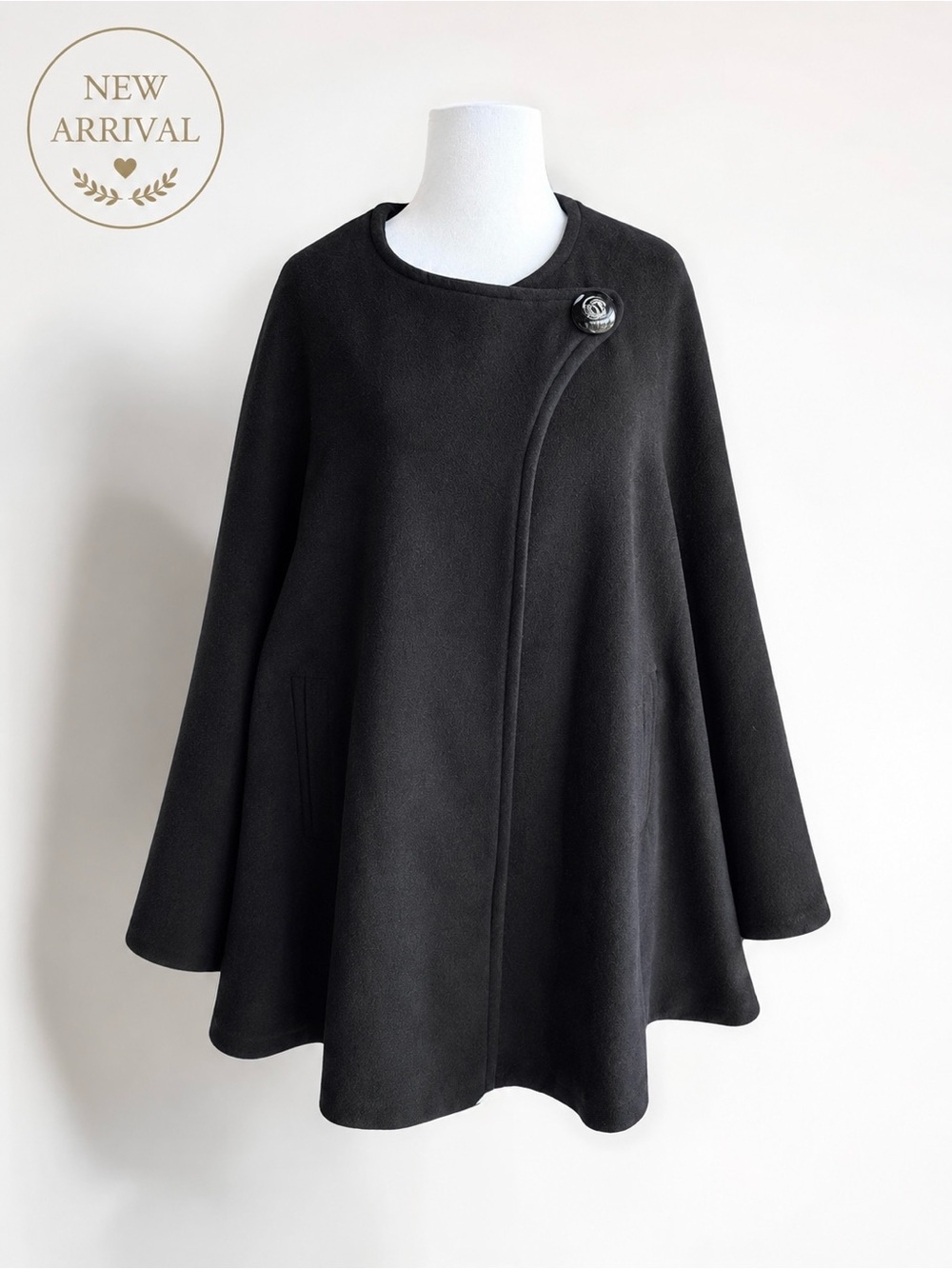 🖤 INSIGHT New York Black Cape / Poncho Coat 🖤
